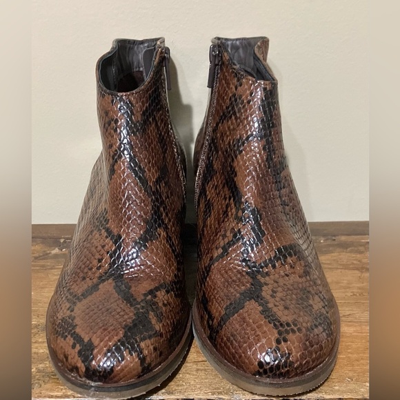 Clarks Womens MILA MYTH Leather Block heel Ankle Boots - Picture 4 of 10